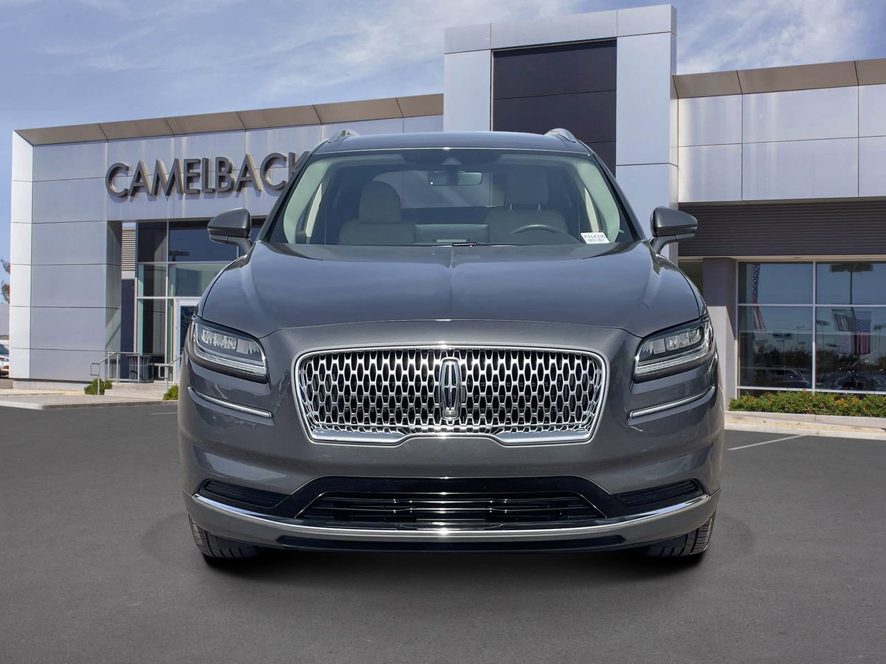 Used 2022 Lincoln Nautilus FWD w/ Premium Package image 9