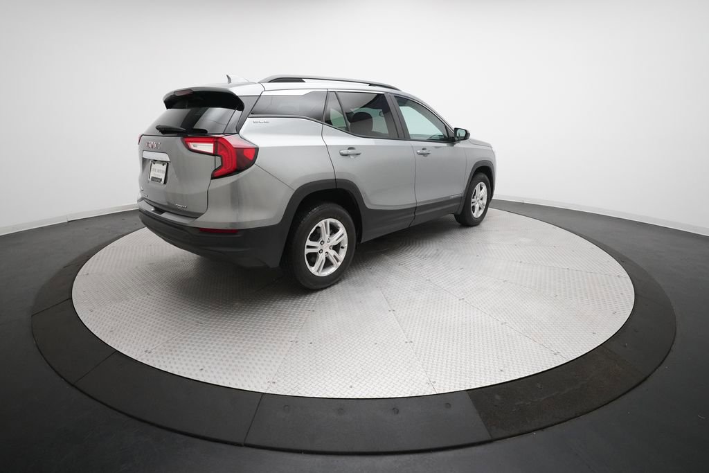 Used 2024 GMC Terrain SLE w/ Driver Convenience Package image 34