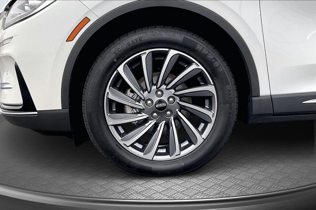 Used 2023 Lincoln Corsair Reserve w/ Equipment Group 201A FWD image 33
