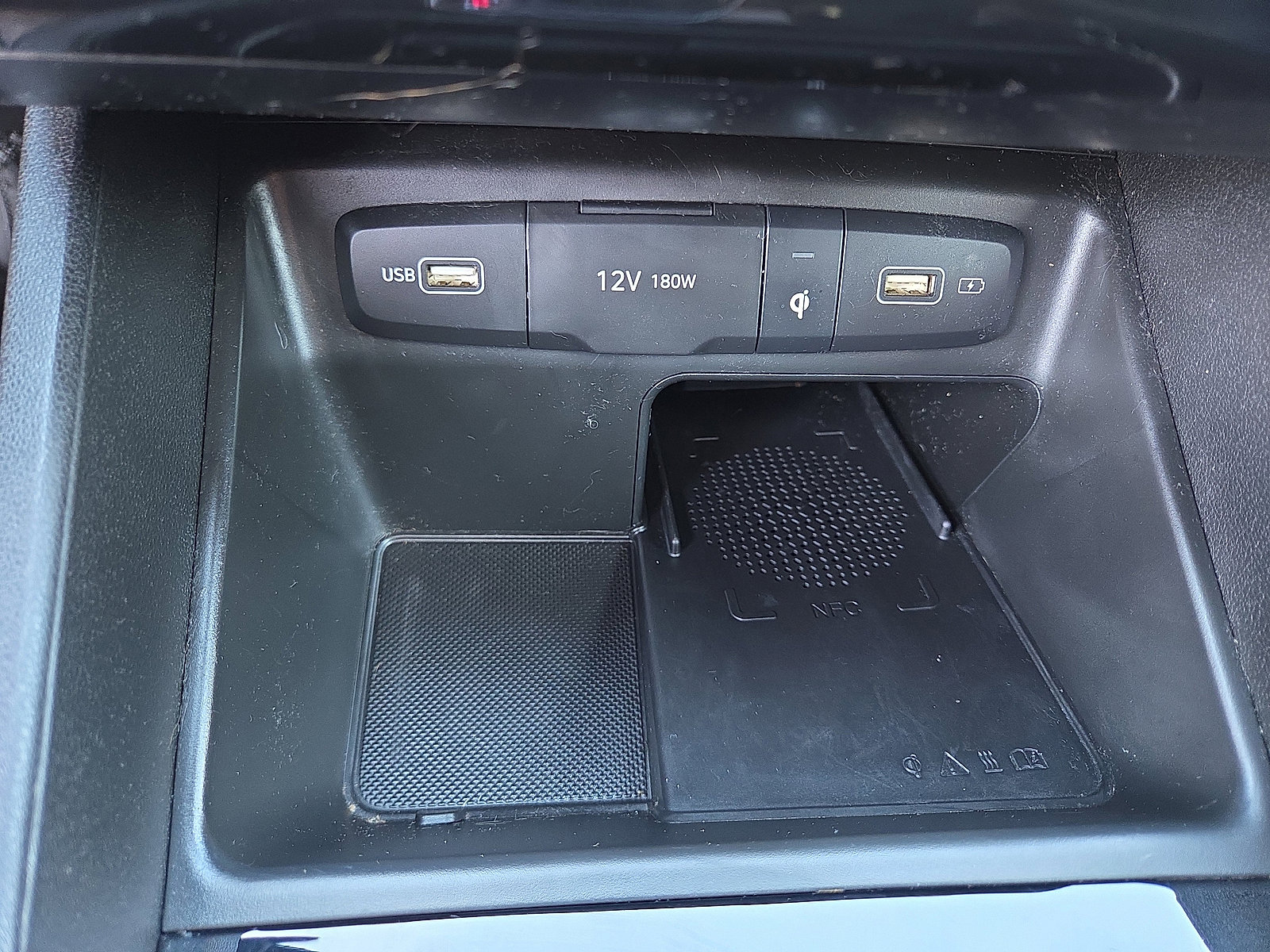 Used 2022 Hyundai Santa Cruz SEL Premium image 24