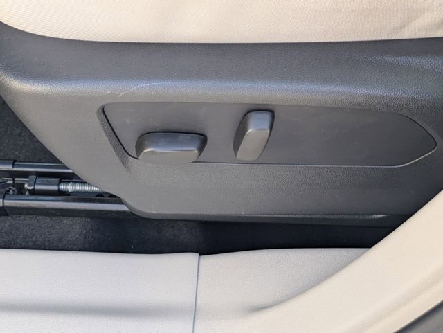 Used 2023 Buick Envision Avenir image 23