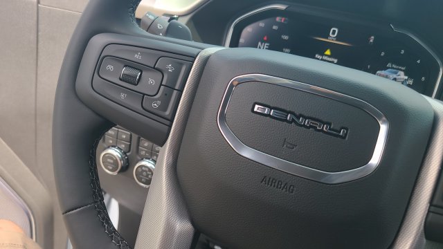 New 2026 GMC Sierra 1500 Denali w/ Denali Reserve Package AWD/4WD image 18