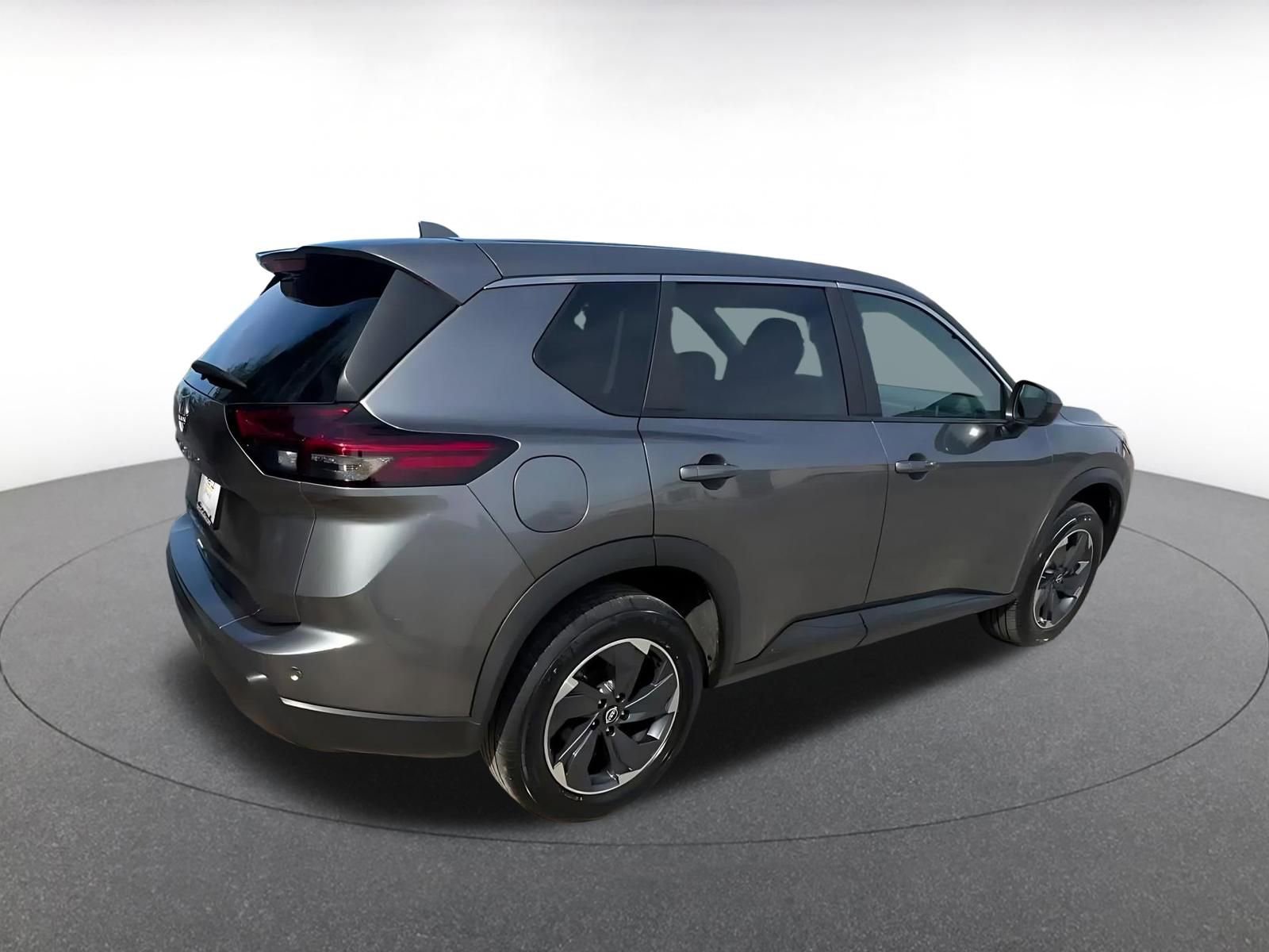 Used 2025 Nissan Rogue SV image 15