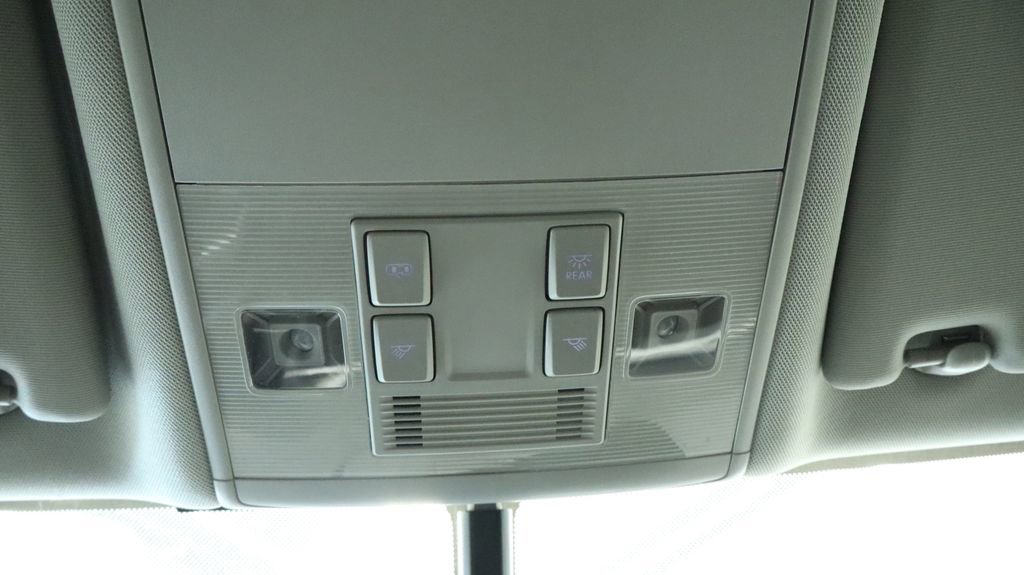 Used 2022 Volkswagen Atlas SE image 38