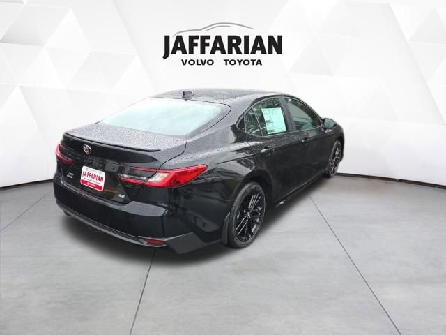 New 2026 Toyota Camry SE image 3