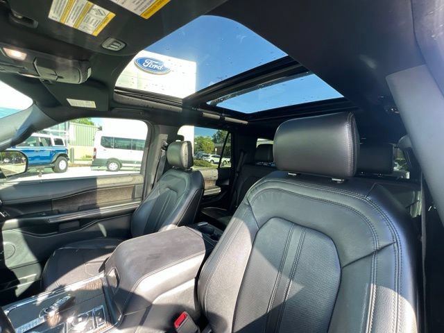 Used 2019 Ford Expedition Limited w/ Special Edition Package AWD/4WD image 26