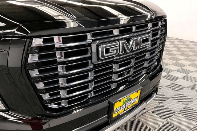 Used 2025 GMC Yukon XL Denali Ultimate w/ LPO, Floor Liner Package AWD/4WD image 35