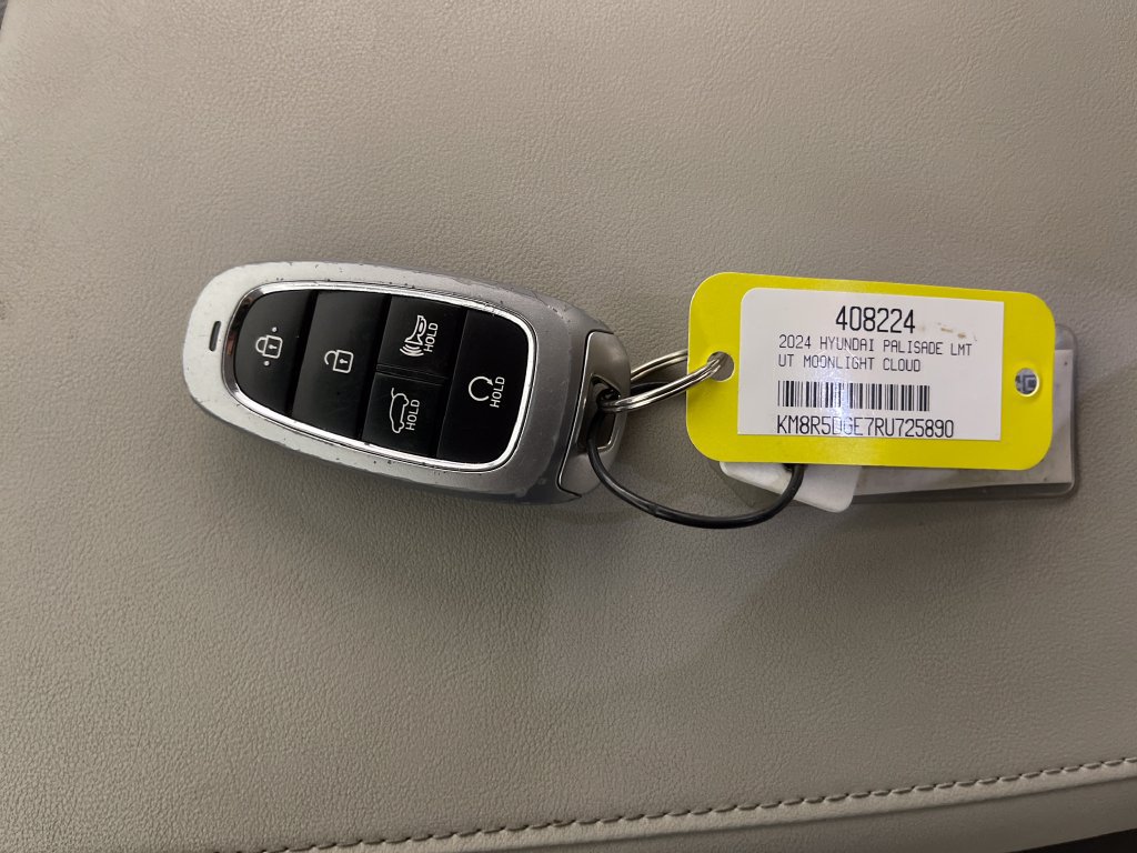Certified 2024 Hyundai Palisade Limited AWD/4WD image 27