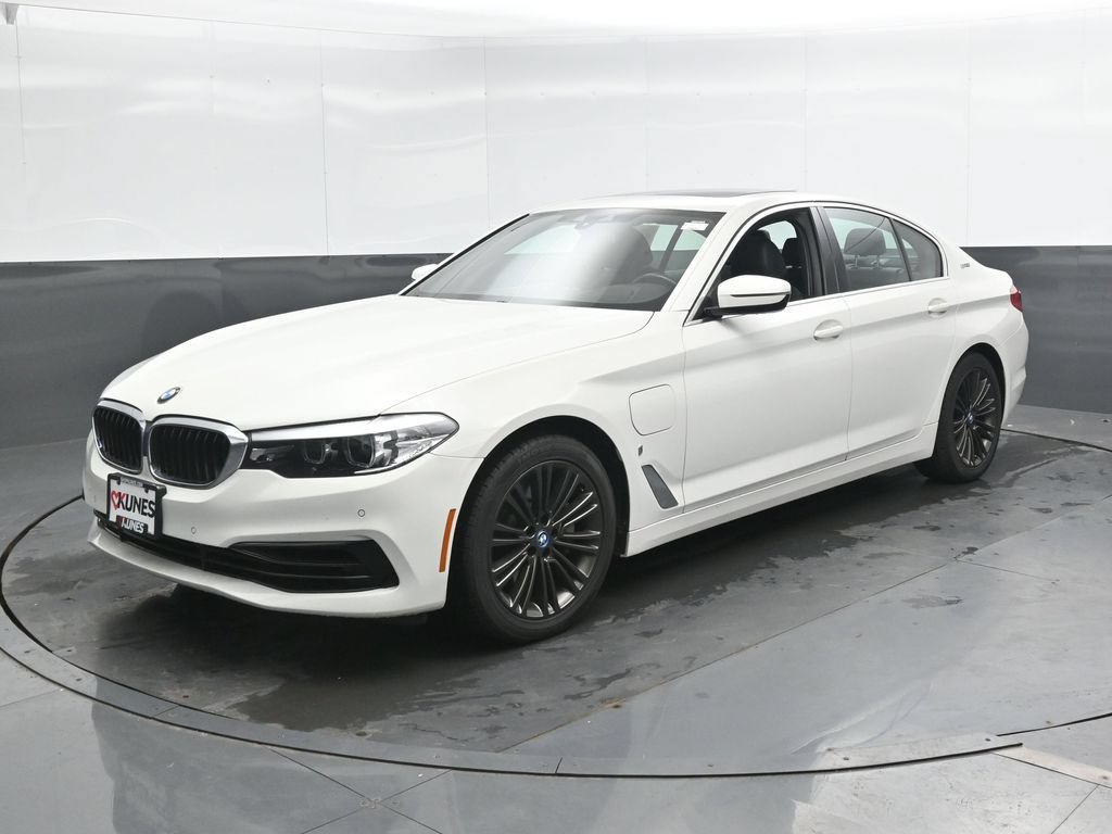 Used 2019 BMW 530e xDrive w/ Convenience Package AWD/4WD image 7