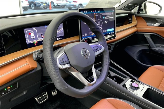 New 2026 Volkswagen Tiguan SEL R-Line image 7