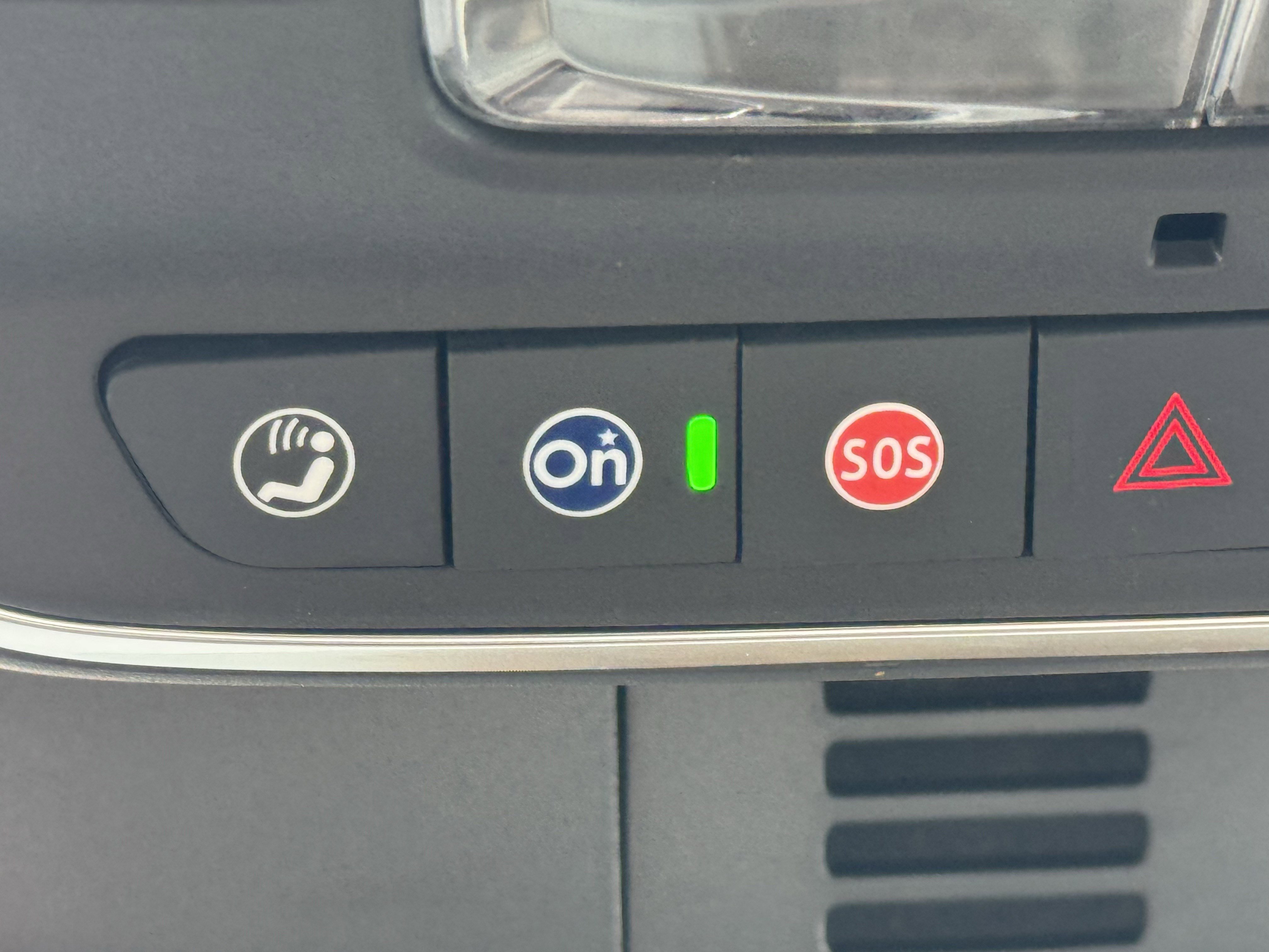 Used 2024 Chevrolet Traverse RS image 21