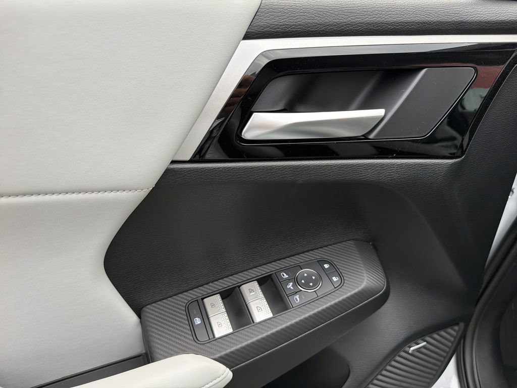 New 2026 Mitsubishi Outlander SE AWD/4WD image 15