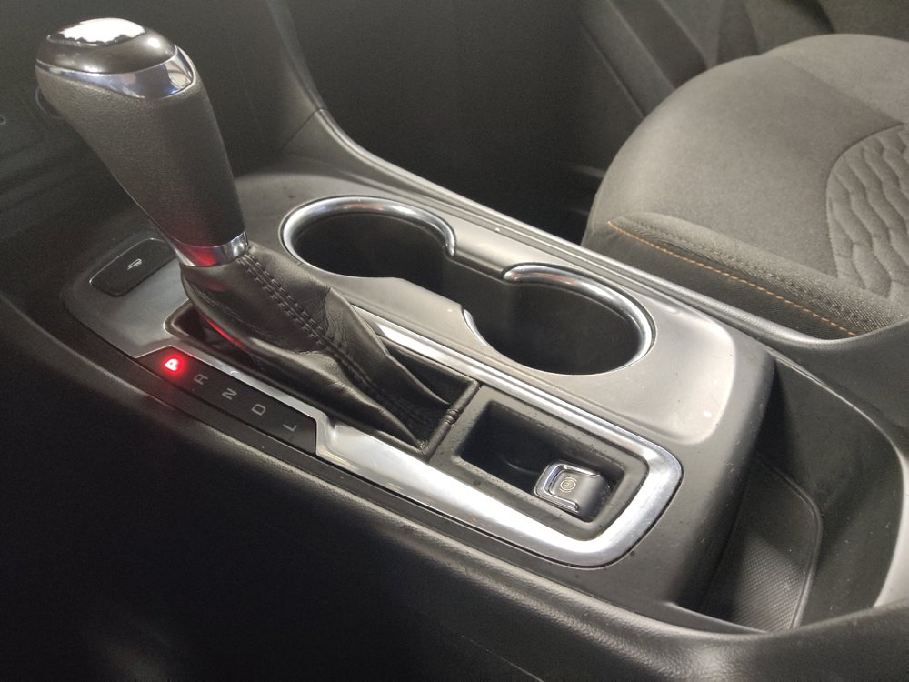 Used 2020 Chevrolet Equinox LT FWD image 26