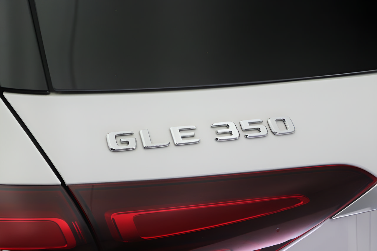 Certified 2024 Mercedes-Benz GLE 350 4MATIC image 19