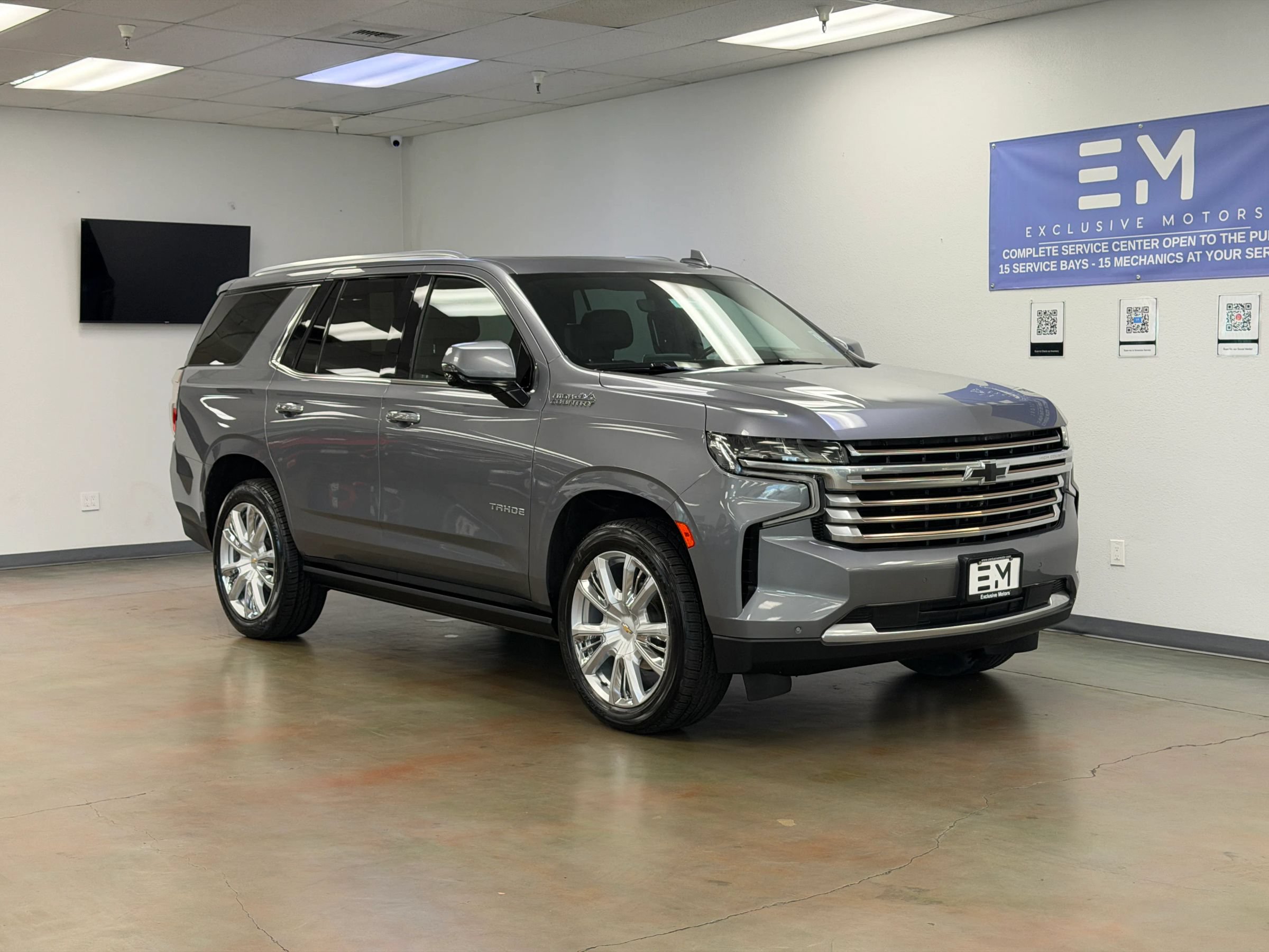 Used 2021 Chevrolet Tahoe High Country AWD/4WD image 2