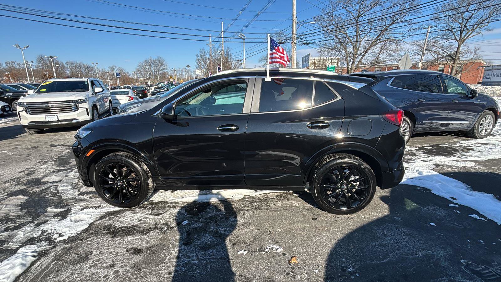 Used 2024 Buick Encore GX Sport Touring w/ Experience Buick Package image 4