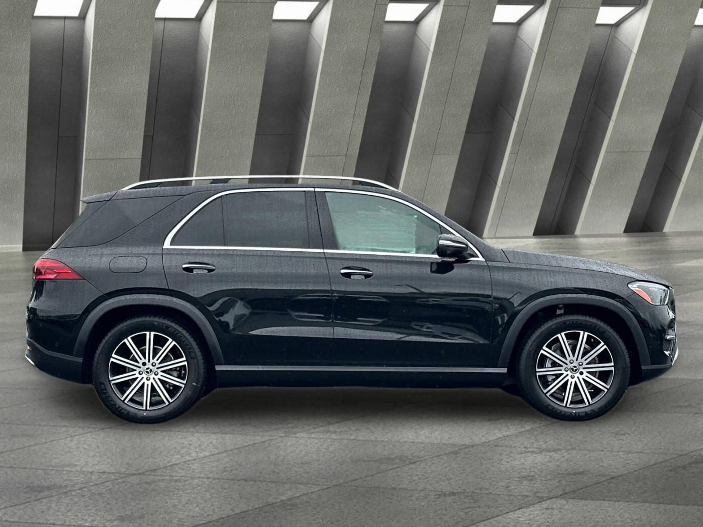 New 2026 Mercedes-Benz GLE 350 4MATIC image 3