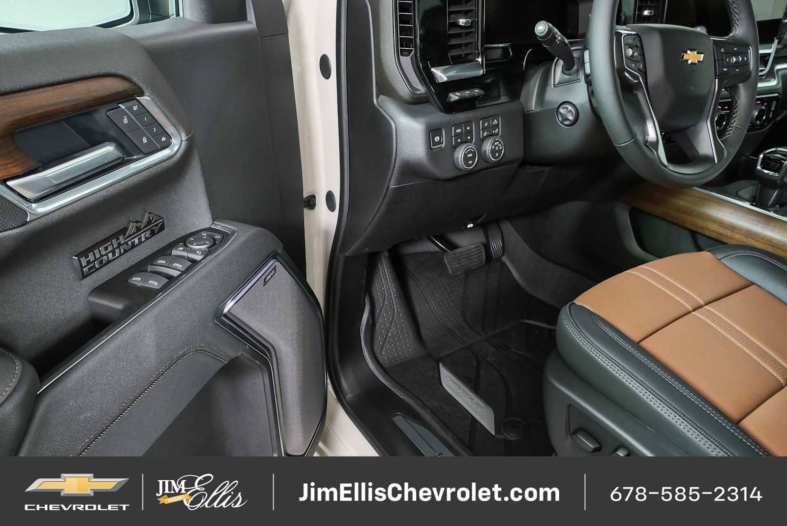 New 2026 Chevrolet Silverado 1500 High Country AWD/4WD image 9