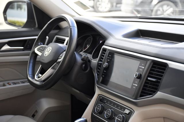 Used 2021 Volkswagen Atlas SE w/ Panoramic Sunroof Package image 28