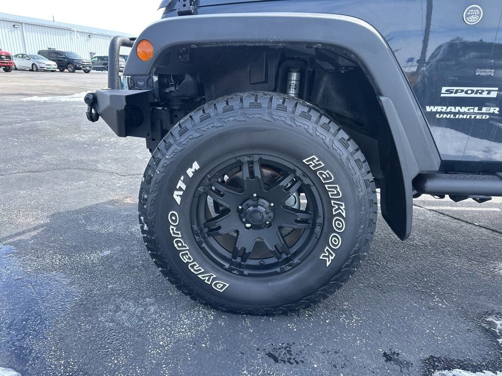 Used 2017 Jeep Wrangler Unlimited Sport w/ Connectivity Group image 19