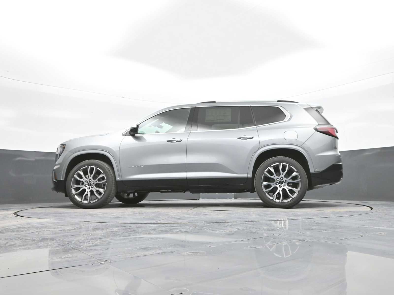 New 2026 GMC Acadia Denali Ultimate w/ LPO, Floor Liner Package image 43