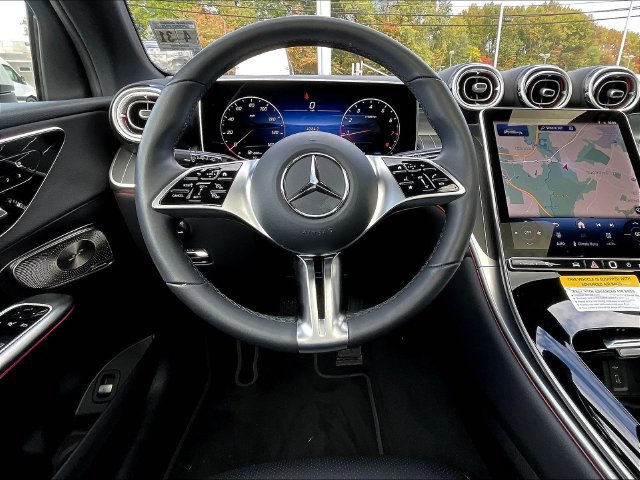 Used 2026 Mercedes-Benz GLC 300 4MATIC image 10