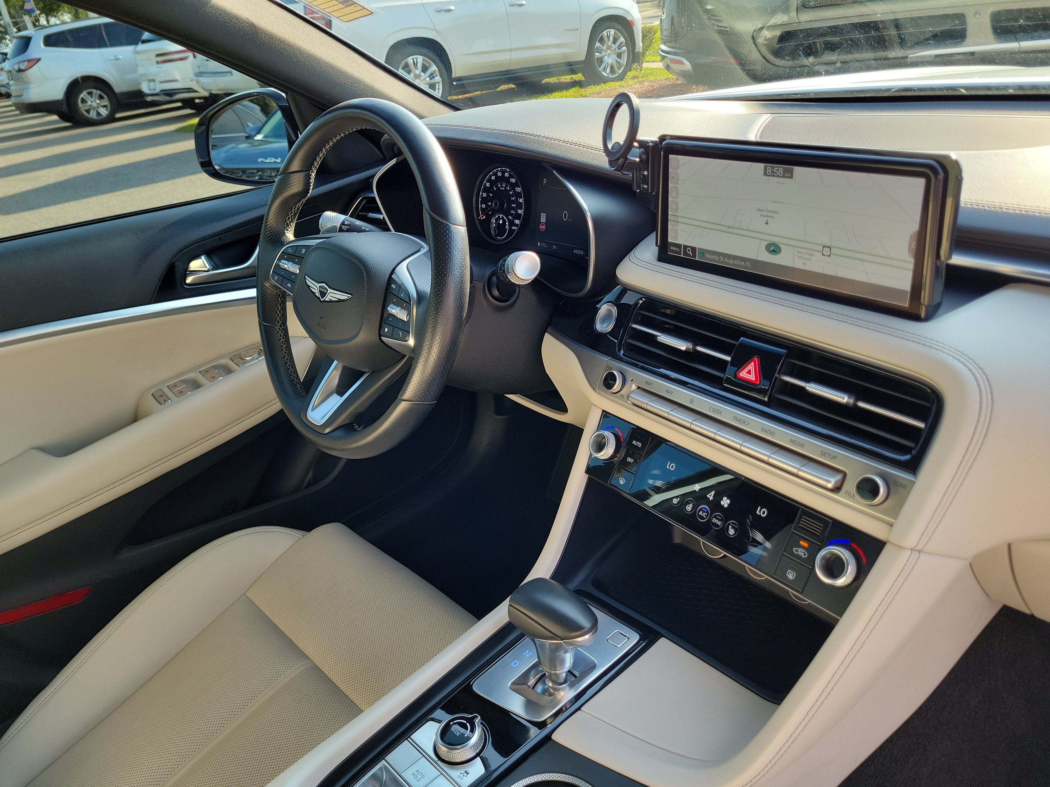 Used 2024 Genesis G70 2.5T AWD/4WD image 6