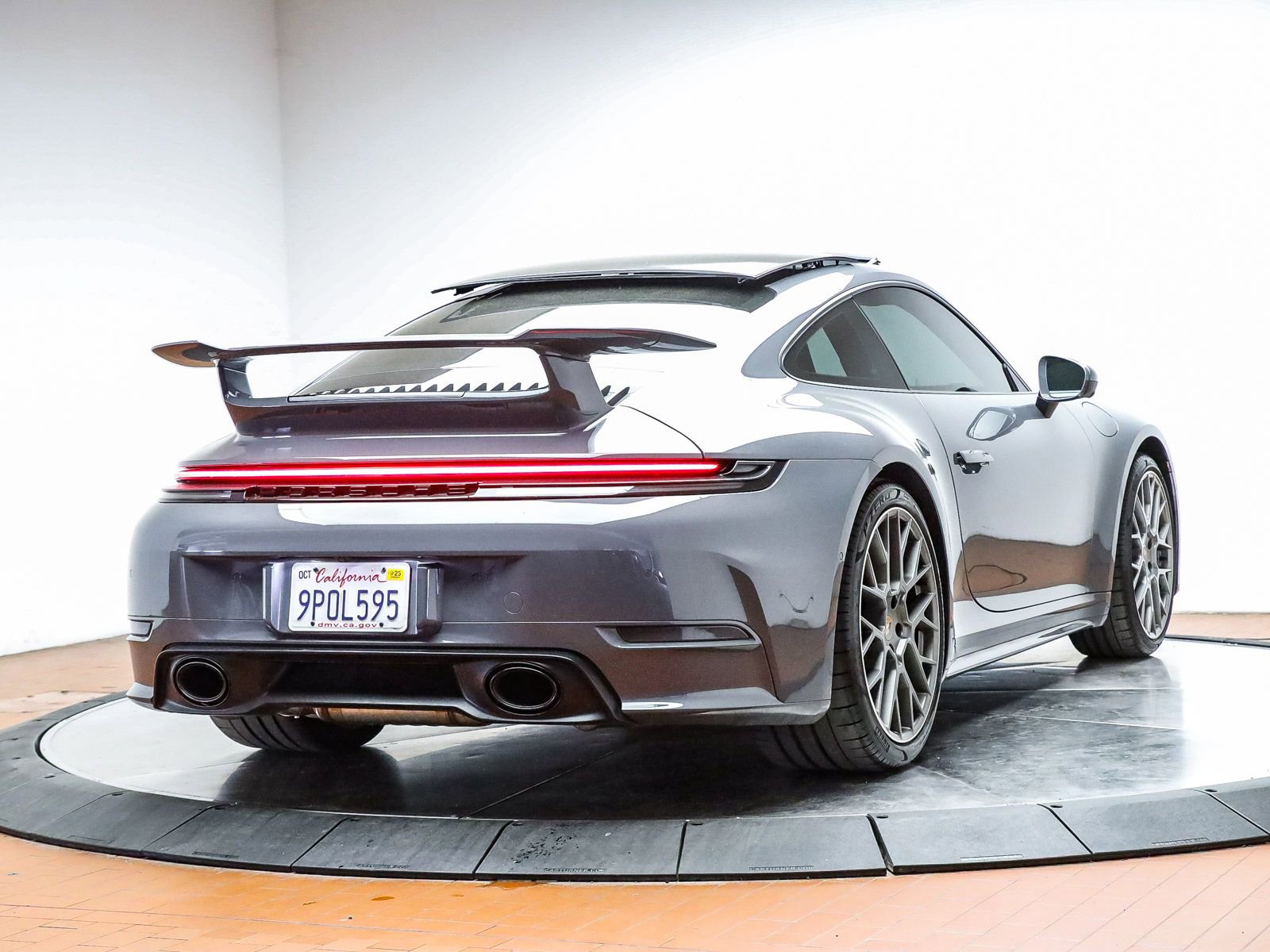 Used 2025 Porsche 911 Carrera image 6