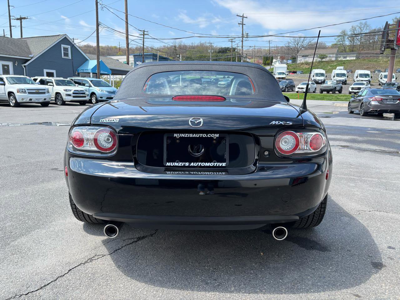 Used 2008 MAZDA MX-5 Miata Touring w/ Suspension Pkg RWD image 4