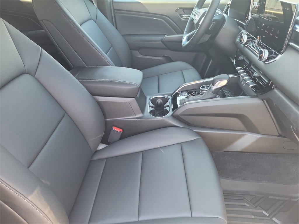 New 2025 GMC Canyon Elevation w/ Convenience Package image 10