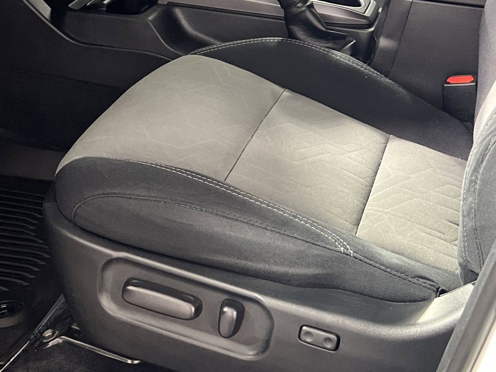 Used 2021 Toyota Tacoma TRD Off-Road w/ Technology Package image 13