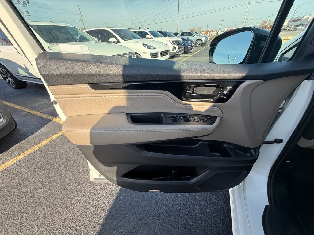 Used 2019 Honda Odyssey Elite image 10
