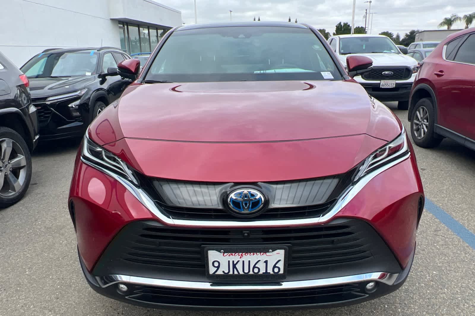 Used 2023 Toyota Venza Limited AWD/4WD image 2