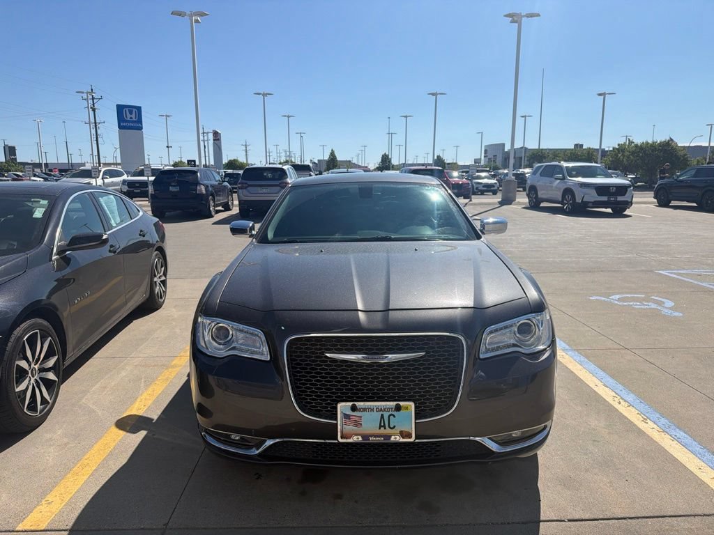 Used 2016 Chrysler 300 C AWD/4WD image 2