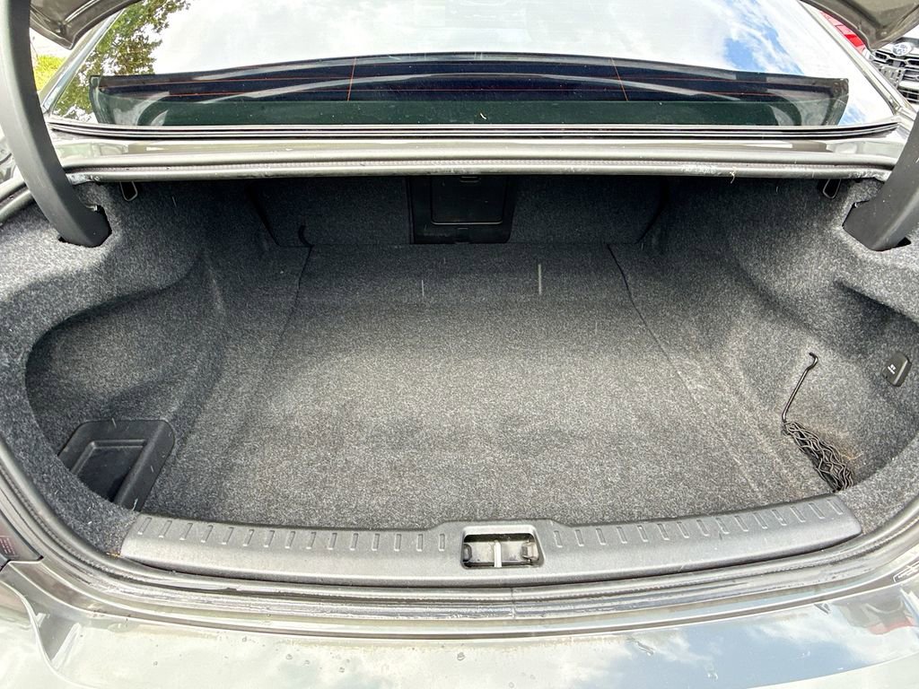 Used 2019 Volvo S60 T5 Momentum w/ Multimedia Package image 27