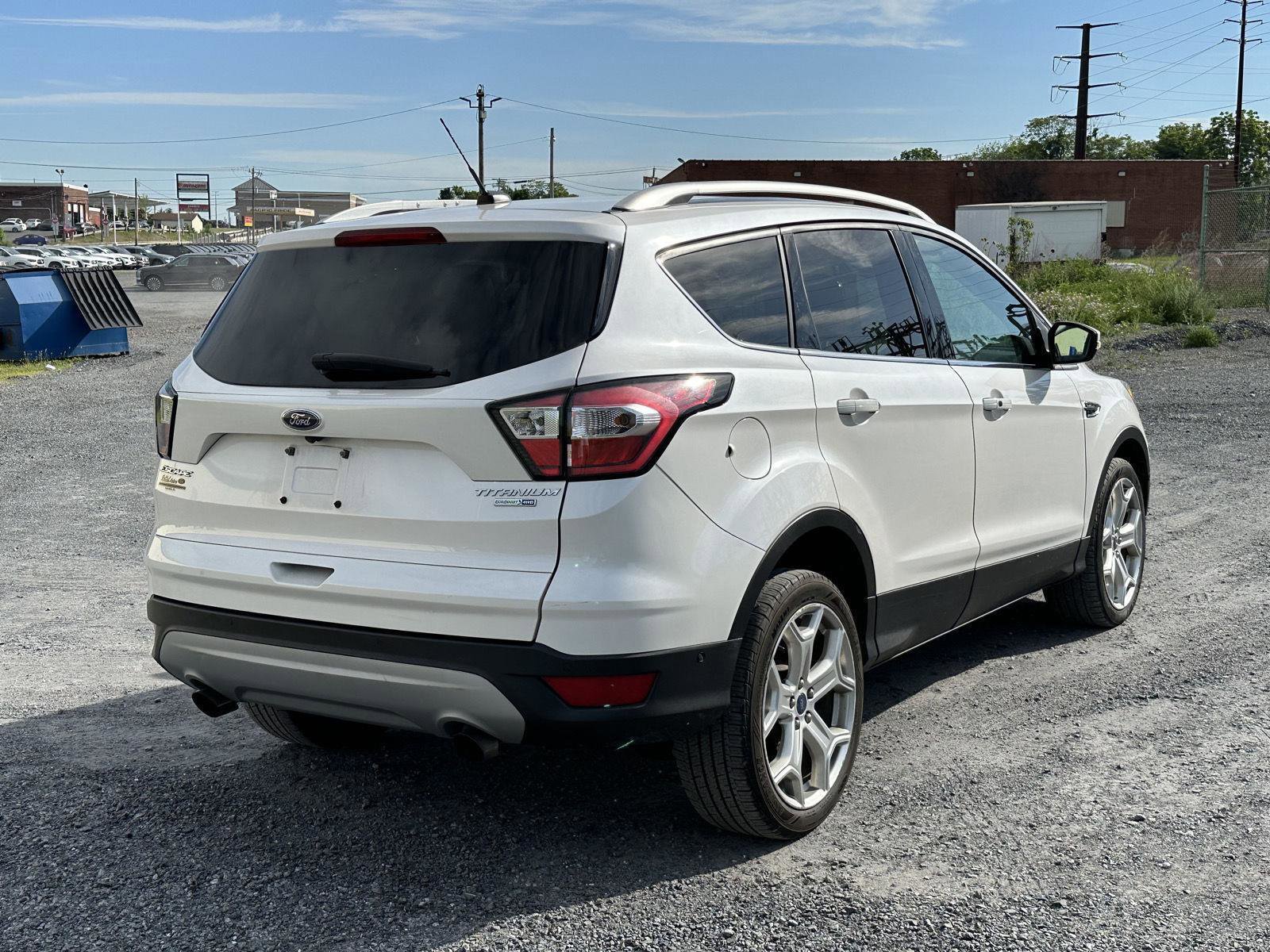 Used 2017 Ford Escape Titanium w/ Equipment Group 301A AWD/4WD image 8