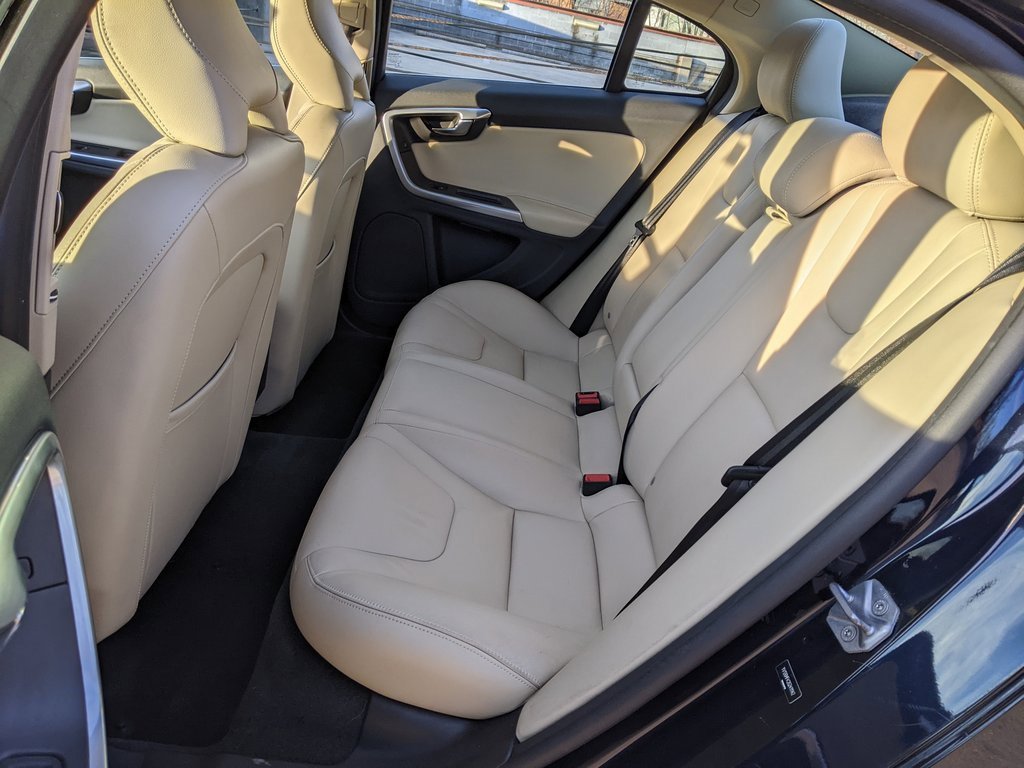 Used 2016 Volvo S60 T5 Premier w/ Convenience Package image 24