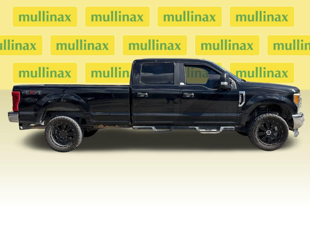 Used 2017 Ford F250 XL w/ STX Appearance Package AWD/4WD image 2