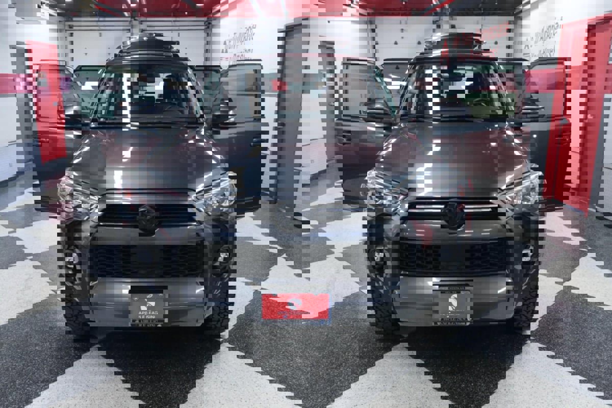 Used 2021 Toyota 4Runner SR5 Premium w/ Moonroof Package image 27