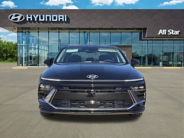 New 2026 Hyundai Sonata SEL FWD image 2