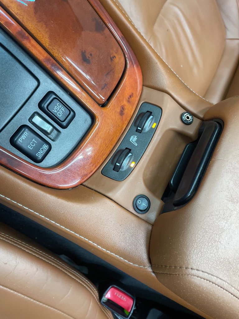 Used 2002 Lexus SC 430 Convertible image 34