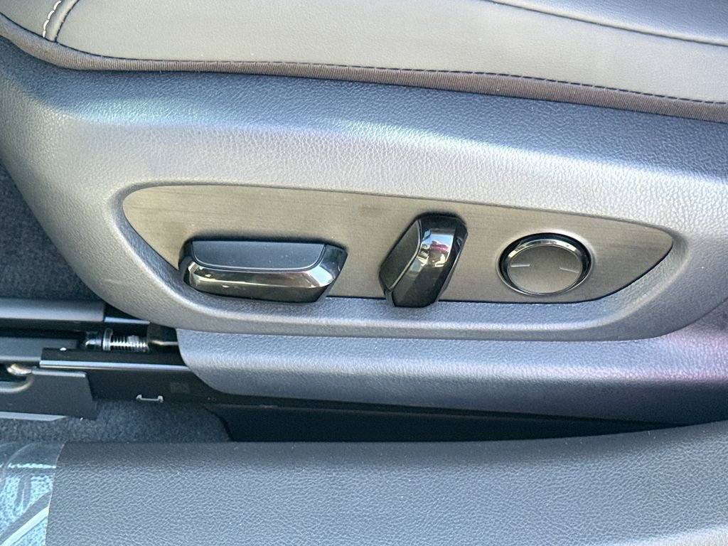 New 2025 Lexus ES 350 image 20