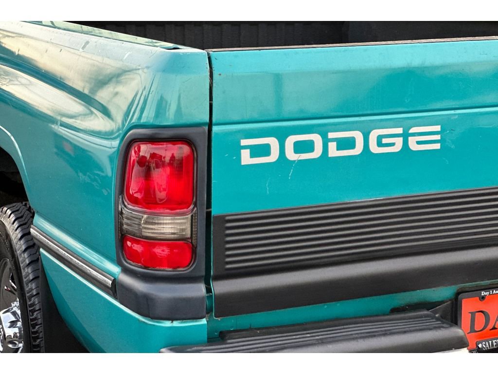 Used 1997 Dodge Ram 2500 Truck ST image 24