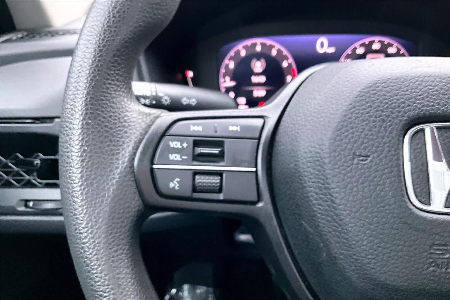 Used 2023 Honda Accord LX image 21