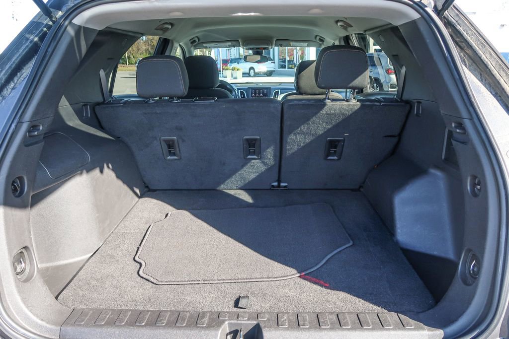 Used 2023 Chevrolet Equinox LT image 12