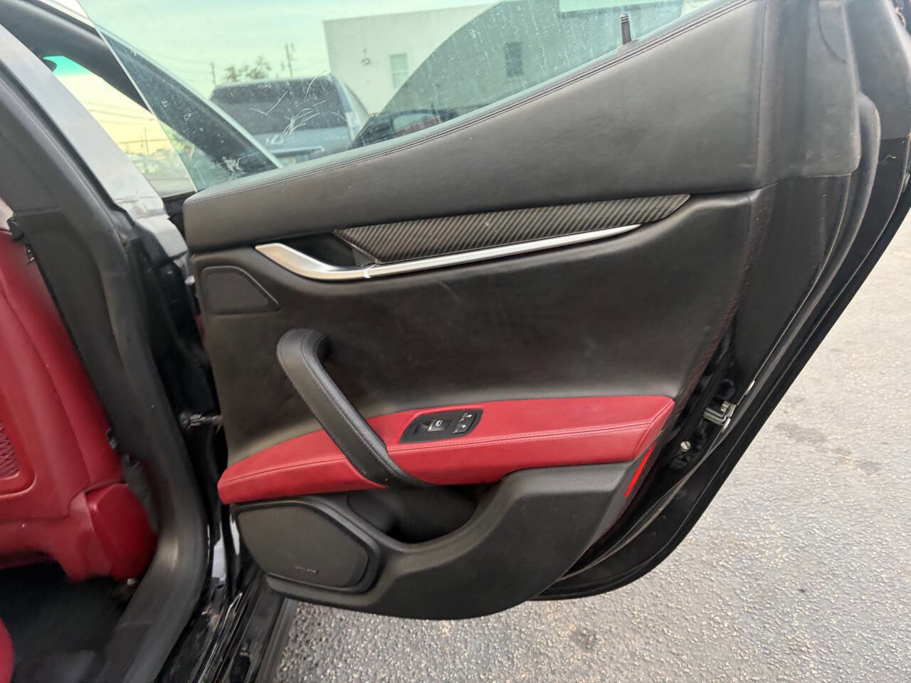 Used 2016 Maserati Ghibli S RWD image 4