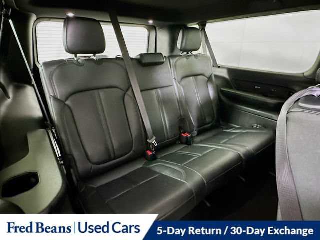 Used 2023 Jeep Wagoneer L Series III w/ Premium Group I AWD/4WD image 36