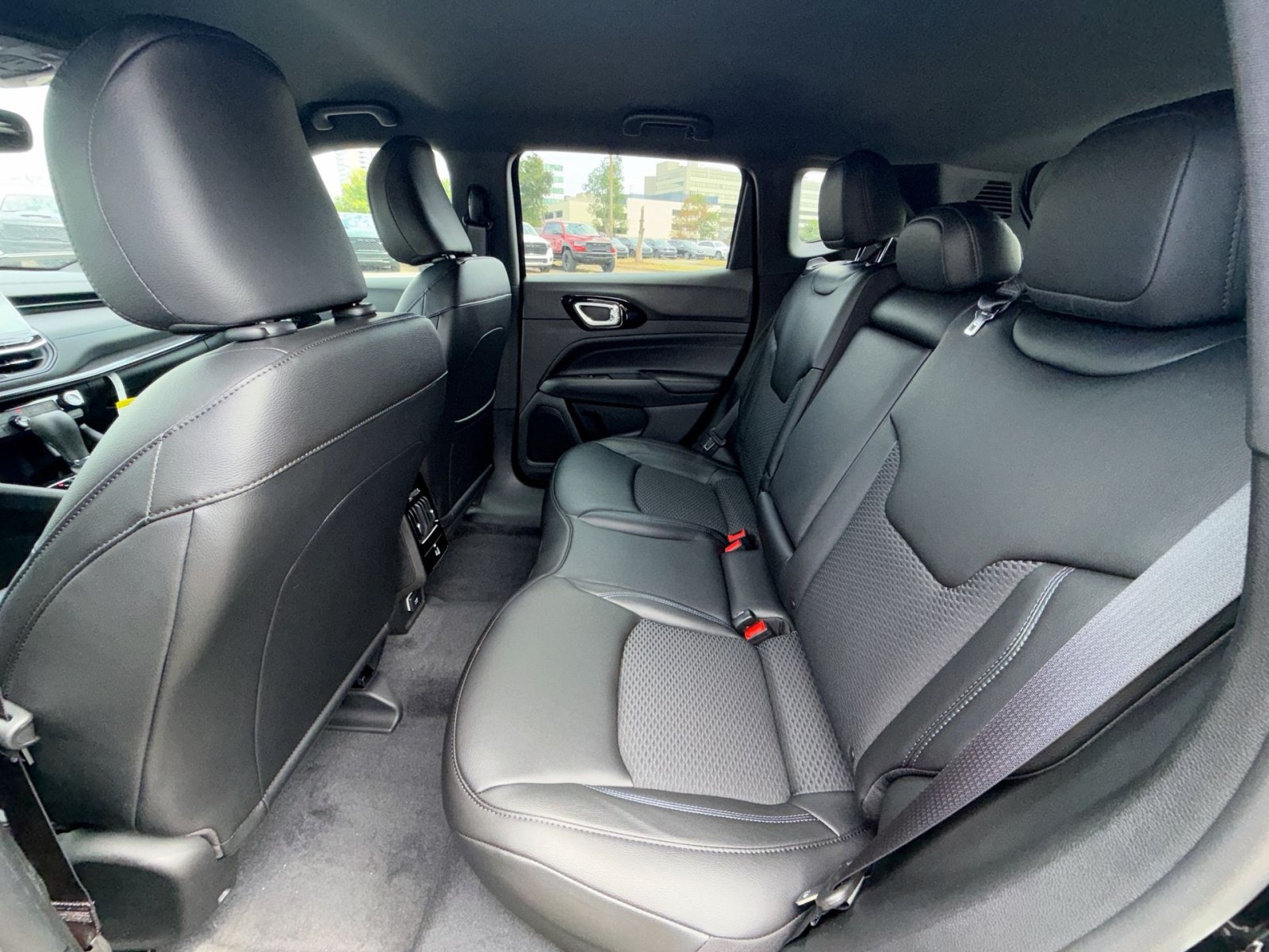 New 2026 Jeep Compass Latitude AWD/4WD image 21