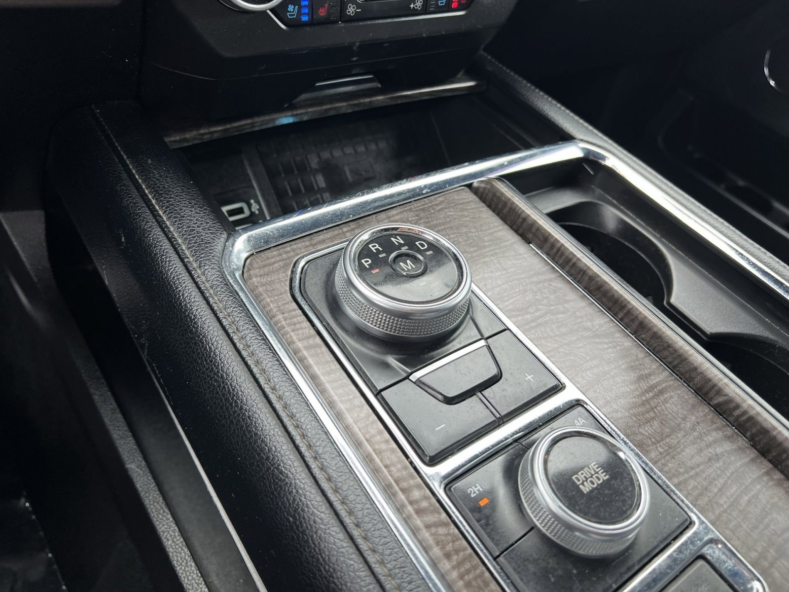 Used 2018 Ford Expedition Max Limited image 22