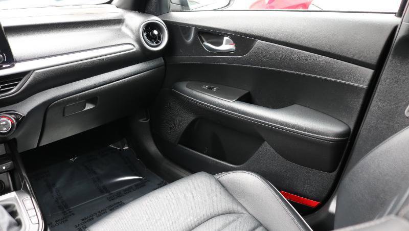 Used 2023 Kia Forte GT-Line w/ GT-Line Premium Package image 21